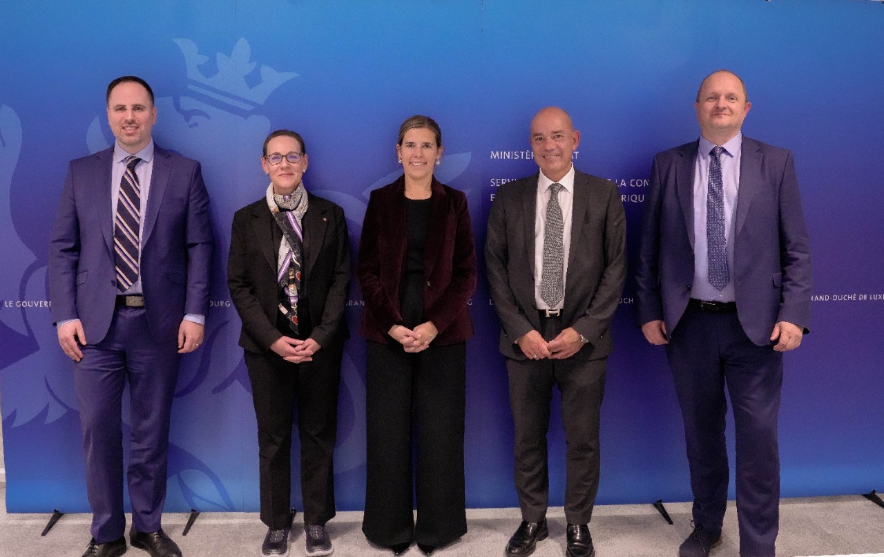 (de g. à dr.) Florent Kling, Commissaire à la CNPD, Tine Larsen, Présidente de la CNPD, Elisabeth Margue, Ministre déléguée auprès du Premier ministre, chargée des Médias et de la Connectivité, Thierry Lallemang, Commissaire à la CNPD, Alain Herrmann, Commissaire à la CNPD